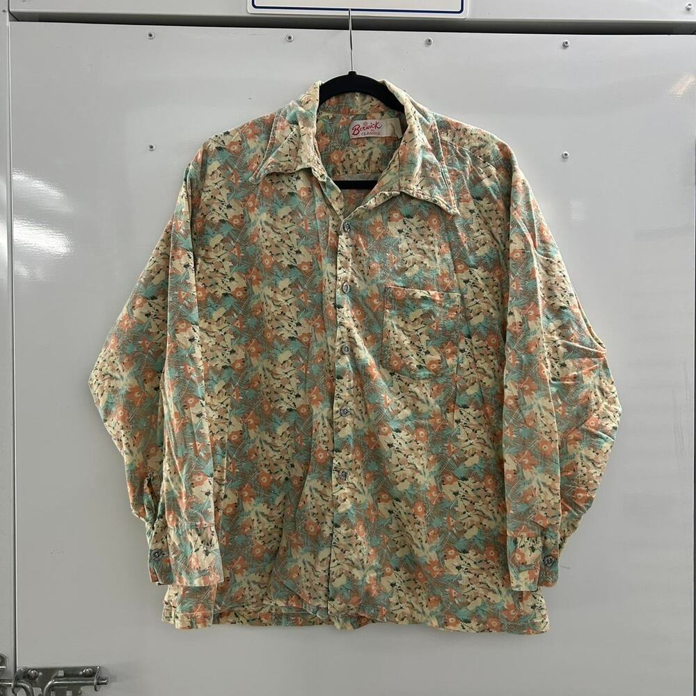 VTG 70s/80s Berwick multicoloured floral button up shirt Size XL